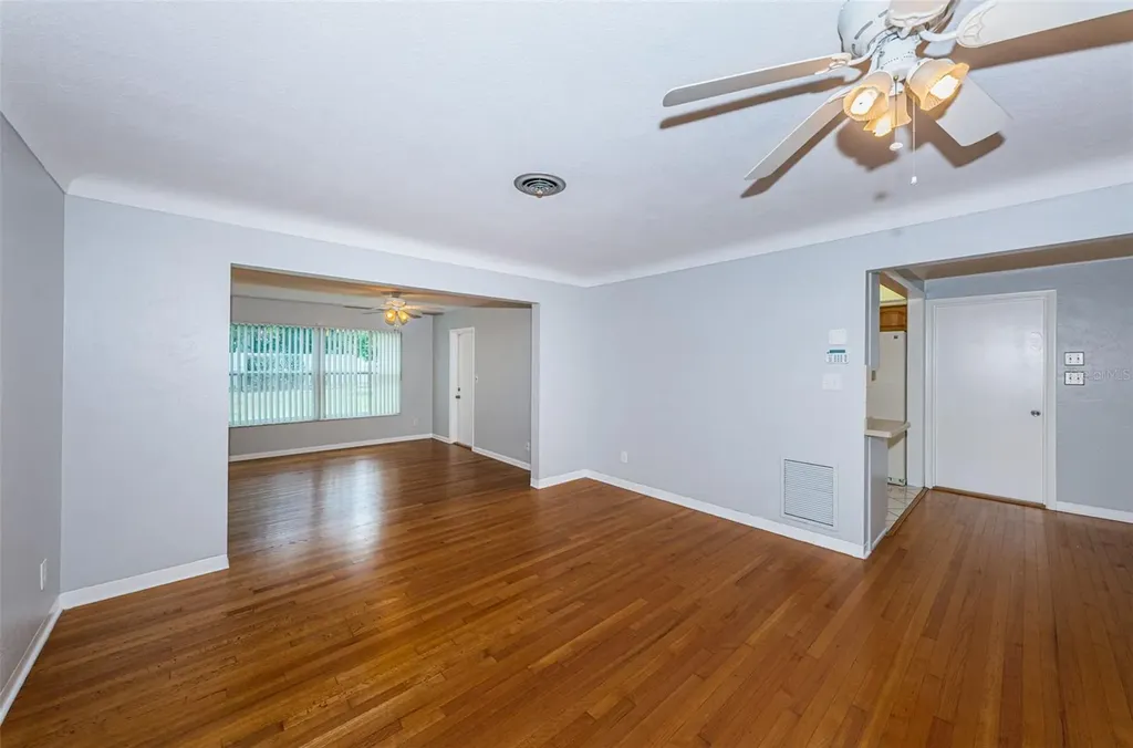 2110 57th Avenue N St Petersburg FL 33714