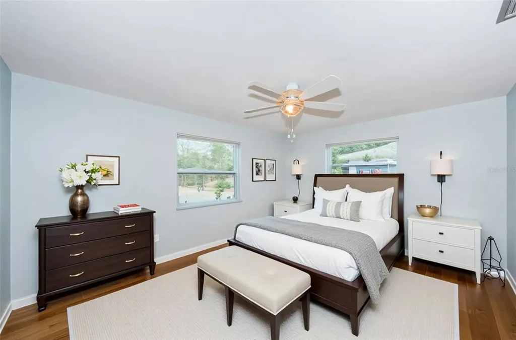 2110 57th Avenue N St Petersburg FL 33714