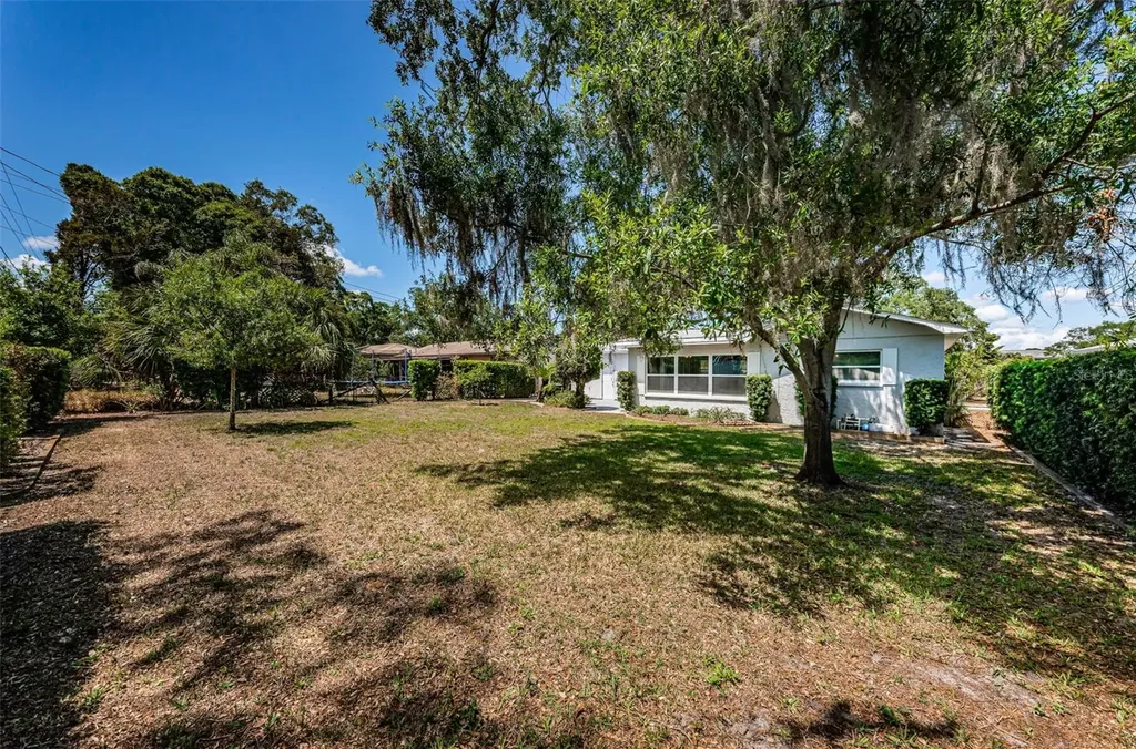 2110 57th Avenue N St Petersburg FL 33714