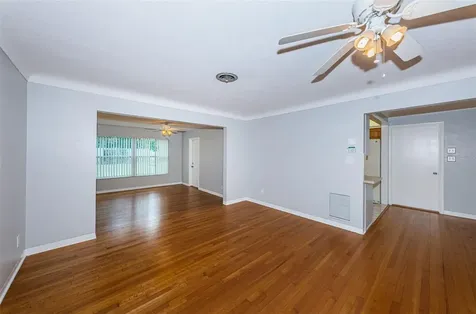 2110 57th Avenue N St Petersburg FL 33714