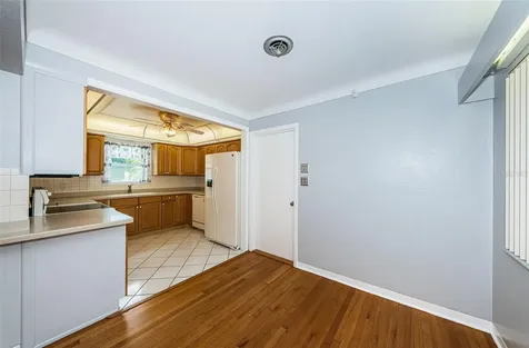 2110 57th Avenue N St Petersburg FL 33714