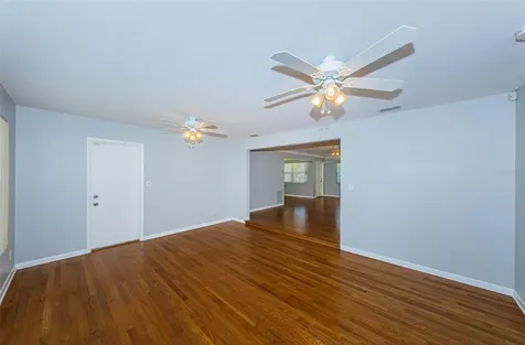 2110 57th Avenue N St Petersburg FL 33714