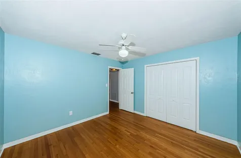 2110 57th Avenue N St Petersburg FL 33714