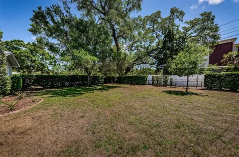 2110 57th Avenue N St Petersburg FL 33714