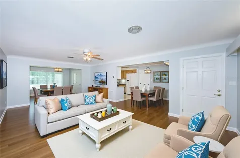 2110 57th Avenue N St Petersburg FL 33714