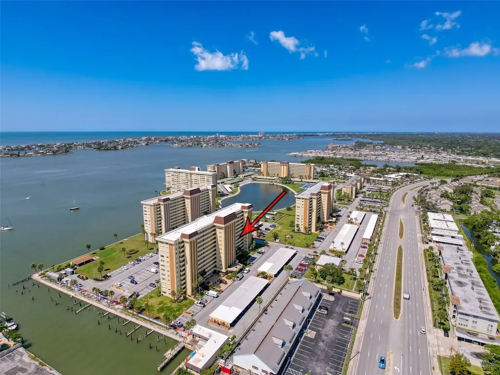4550 Cove Circle St Petersburg FL 33708