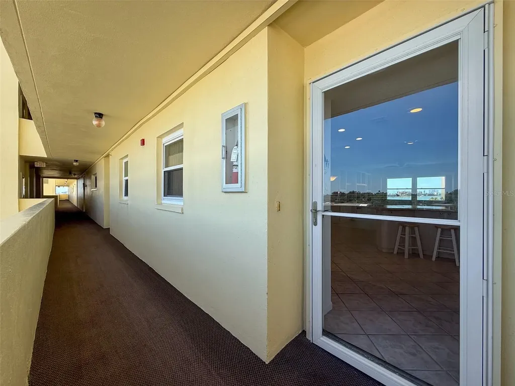 4550 Cove Circle St Petersburg FL 33708