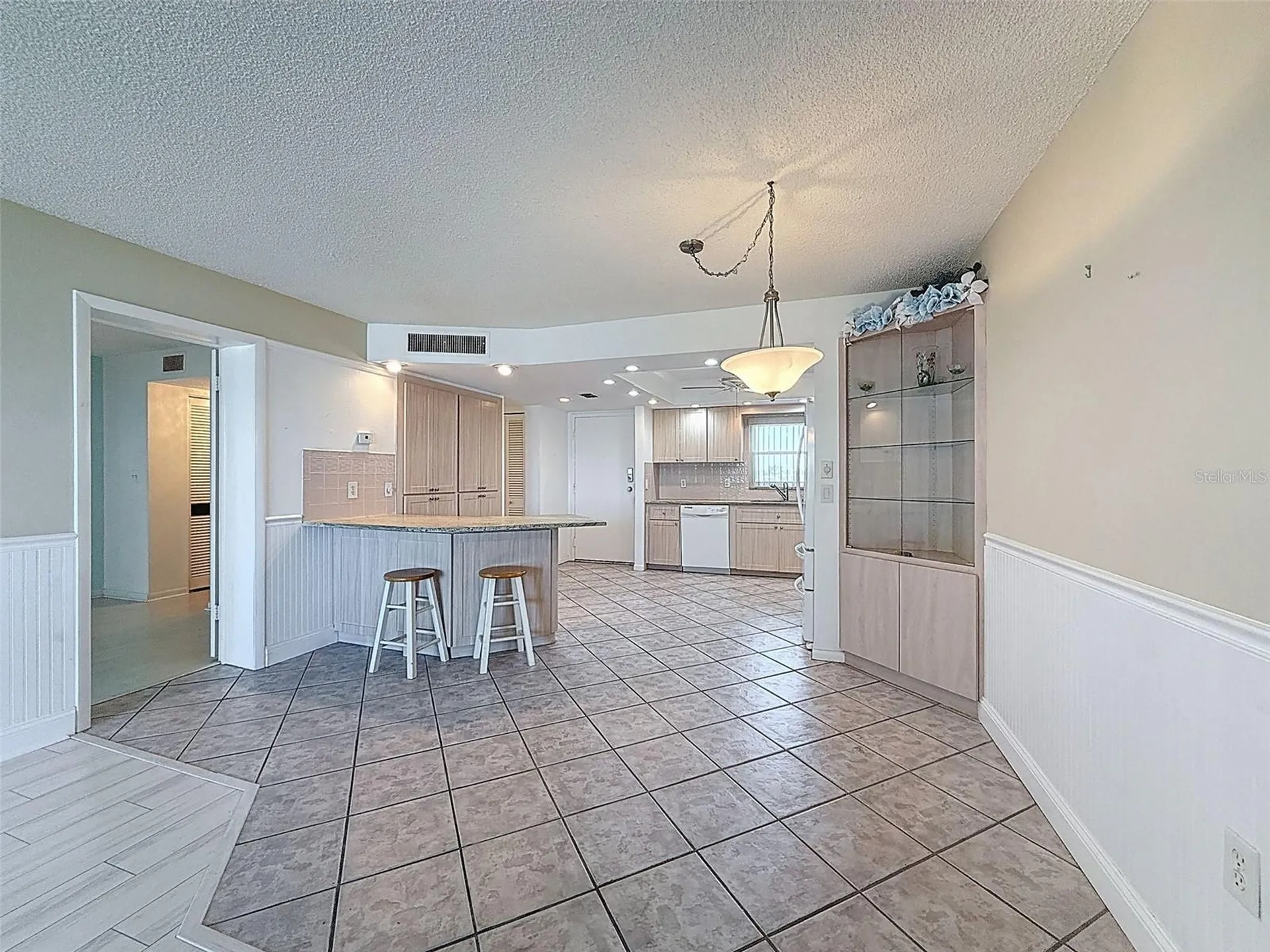 4550 Cove Circle St Petersburg FL 33708