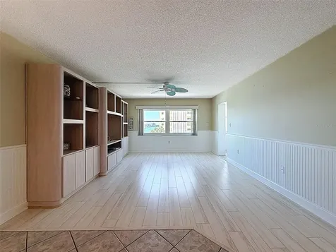4550 Cove Circle St Petersburg FL 33708