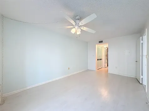 4550 Cove Circle St Petersburg FL 33708