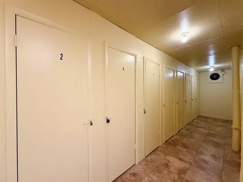 4550 Cove Circle St Petersburg FL 33708