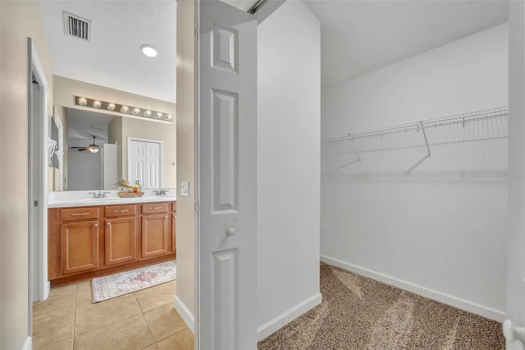 8923 Bridgeport Bay Circle Mount Dora FL 32757