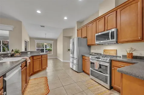 8923 Bridgeport Bay Circle Mount Dora FL 32757
