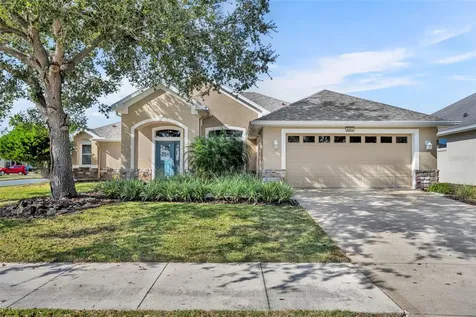 8923 Bridgeport Bay Circle Mount Dora FL 32757