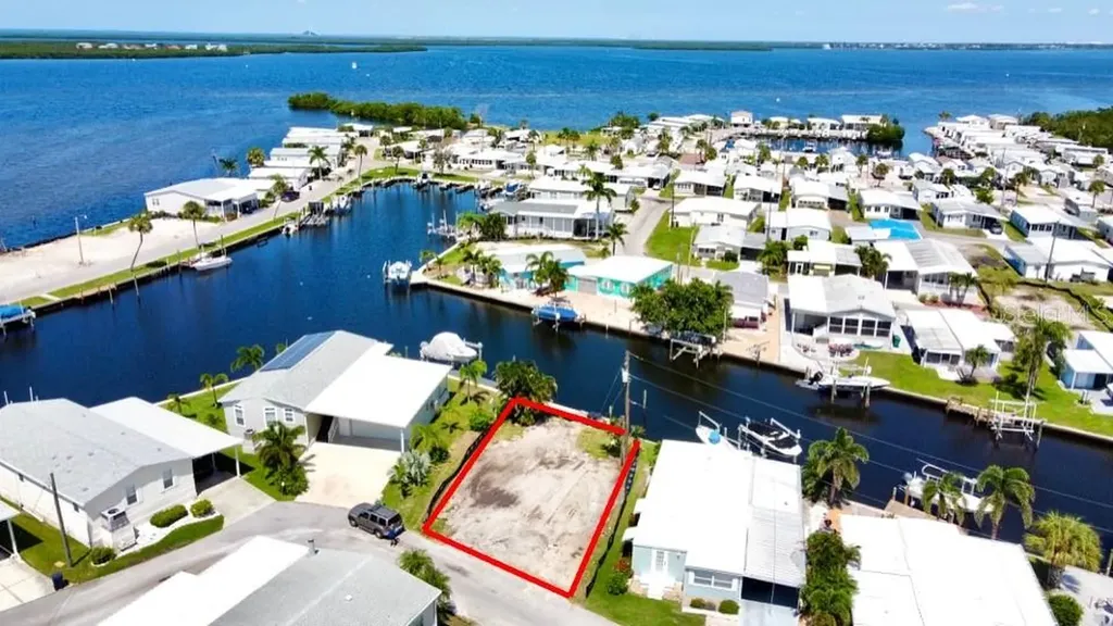 280 Nassau Drive Palmetto FL 34221