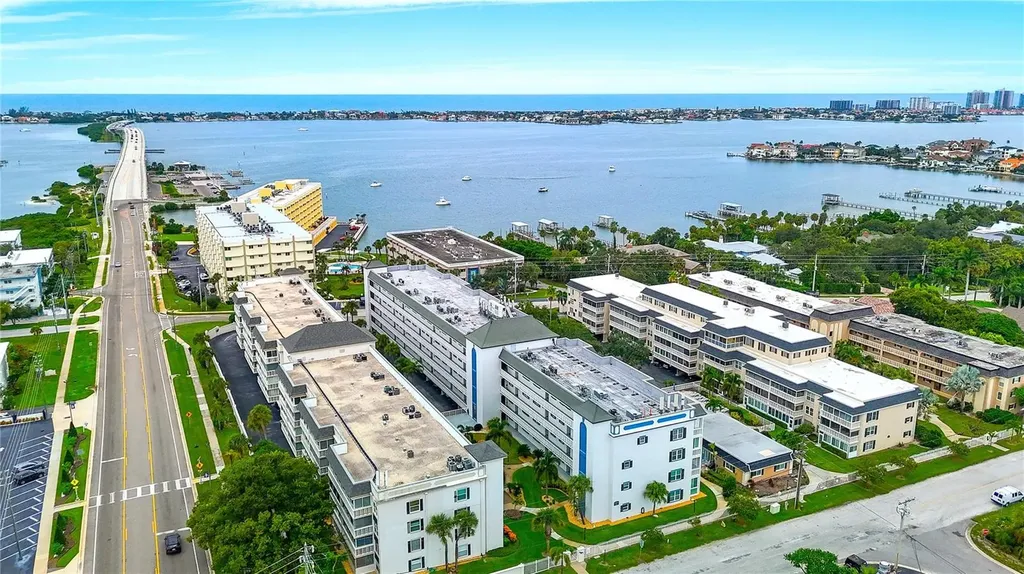131 Bluff View Drive Belleair Bluffs FL 33770
