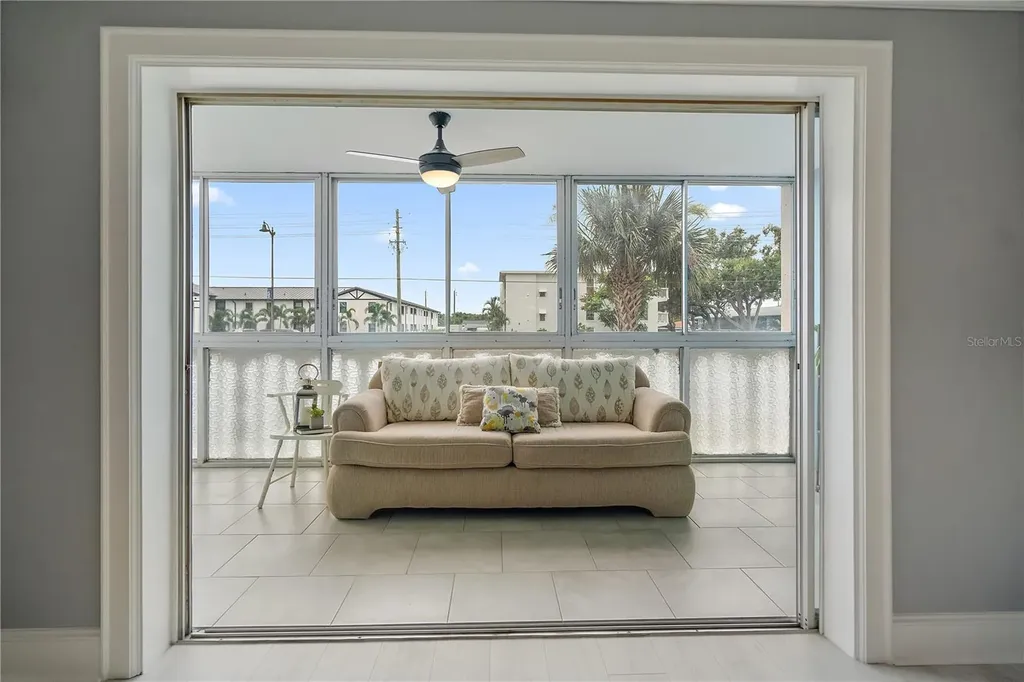131 Bluff View Drive Belleair Bluffs FL 33770