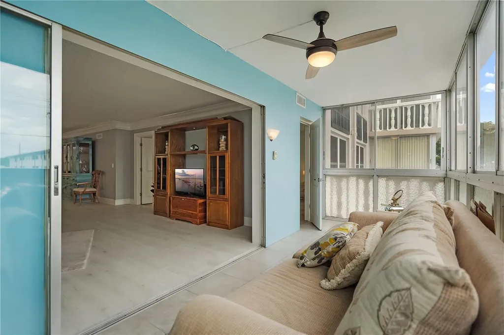 131 Bluff View Drive Belleair Bluffs FL 33770