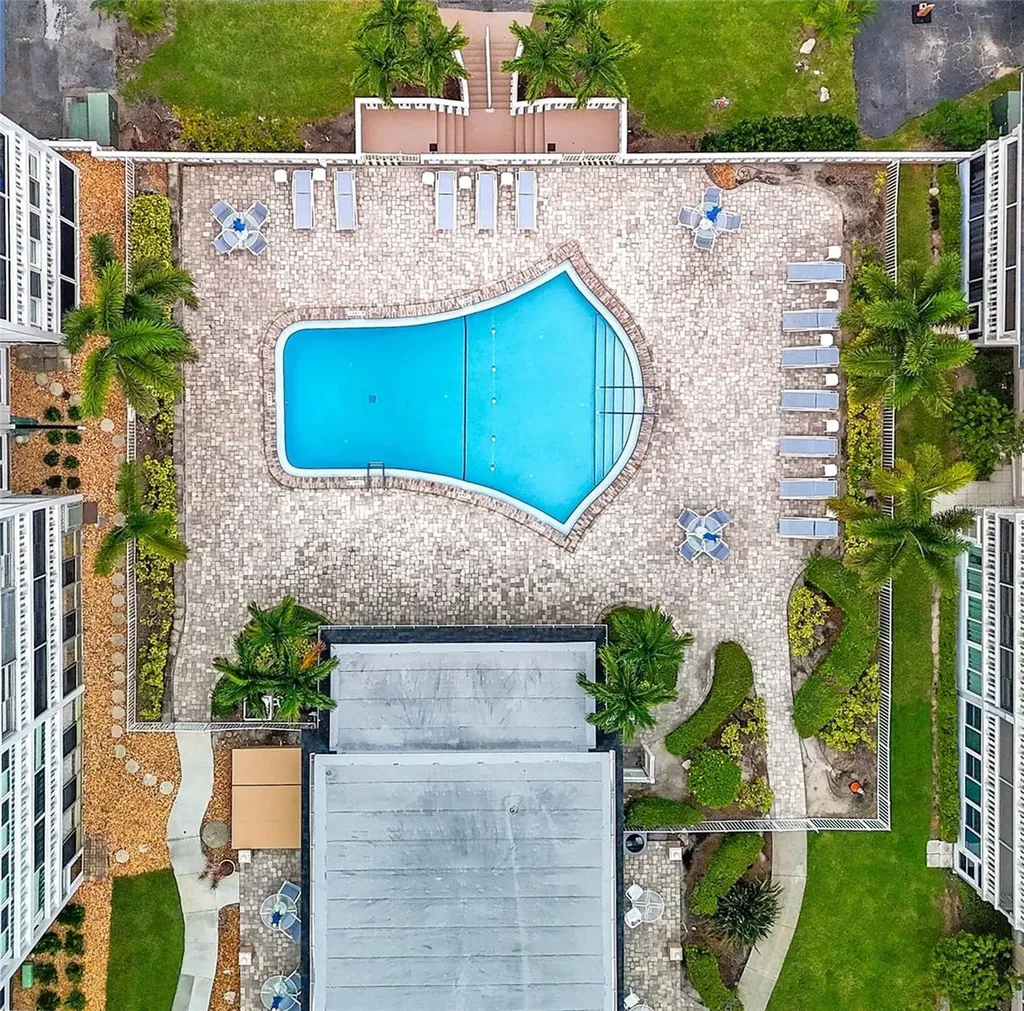 131 Bluff View Drive Belleair Bluffs FL 33770