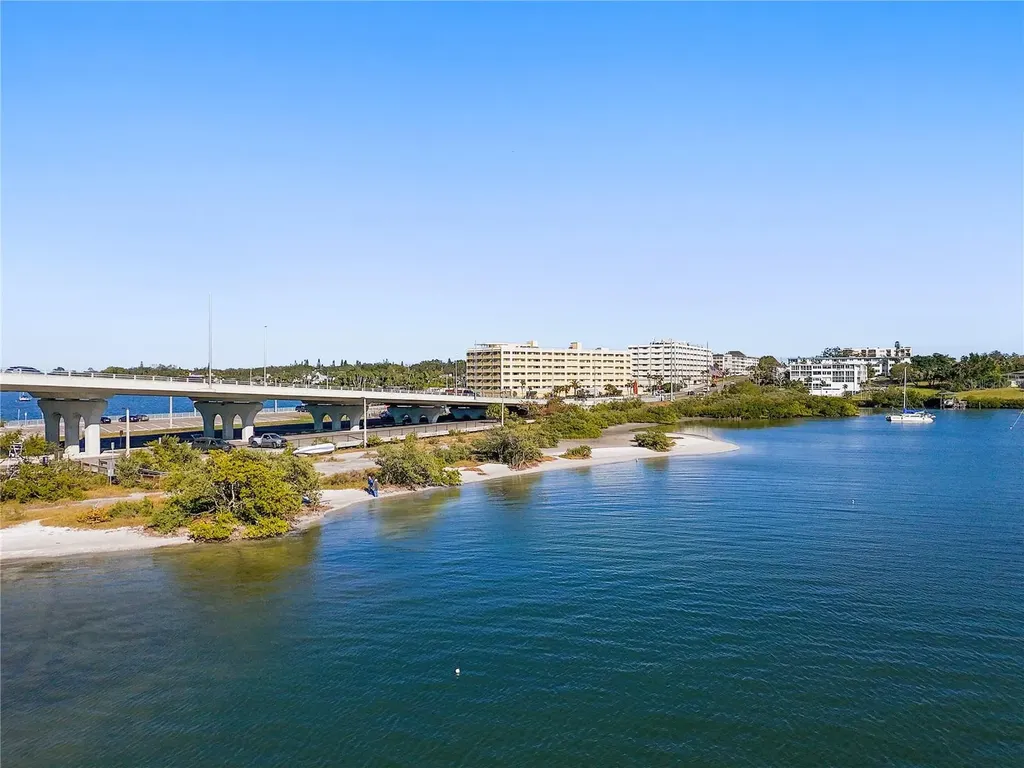 131 Bluff View Drive Belleair Bluffs FL 33770