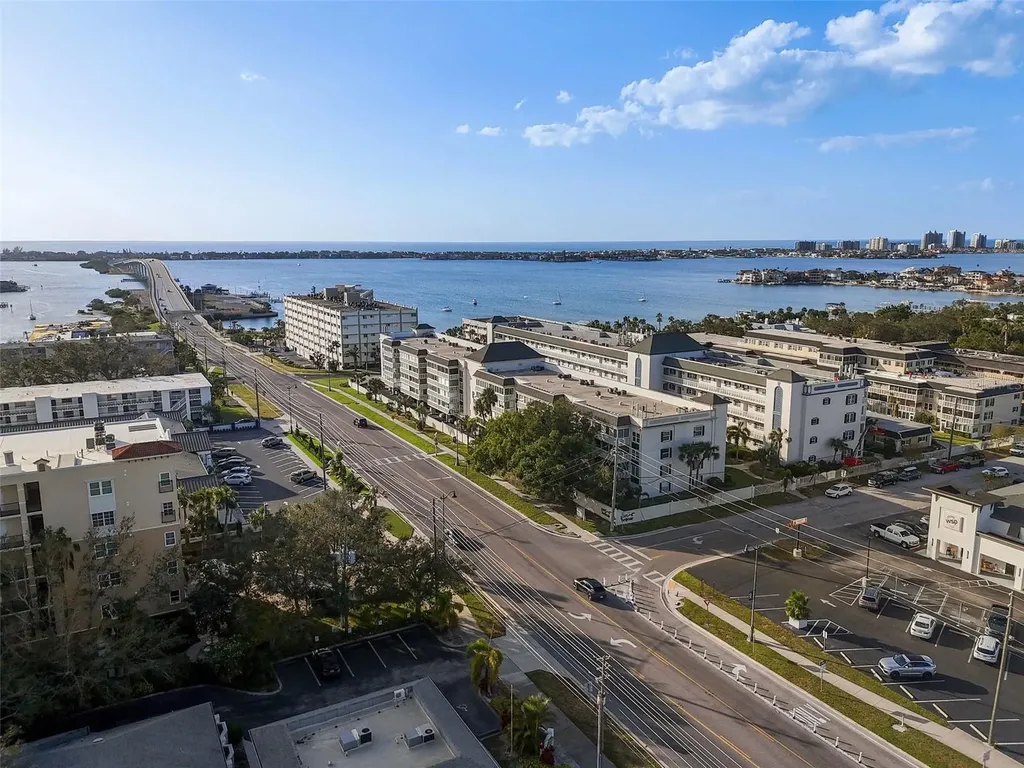 131 Bluff View Drive Belleair Bluffs FL 33770