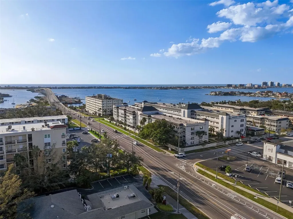 131 Bluff View Drive Belleair Bluffs FL 33770