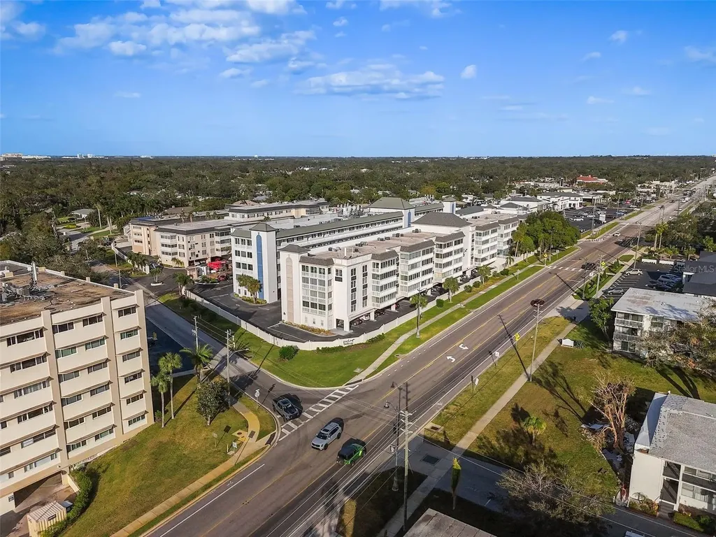 131 Bluff View Drive Belleair Bluffs FL 33770