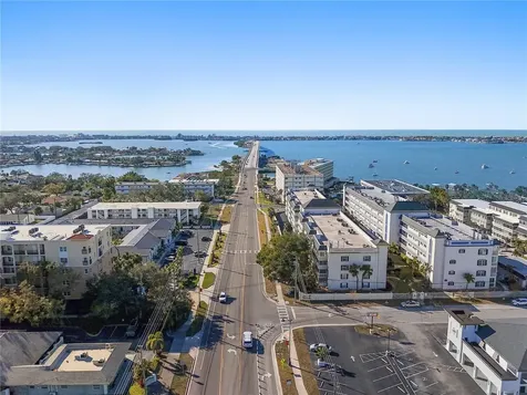 131 Bluff View Drive Belleair Bluffs FL 33770