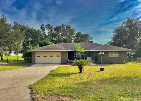 3828 SW Shorewood Drive Dunnellon FL 34431