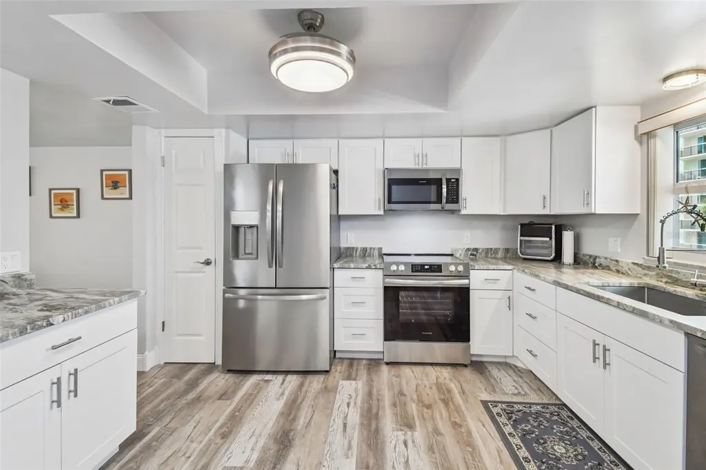 8 Glencoe Place Dunedin FL 34698