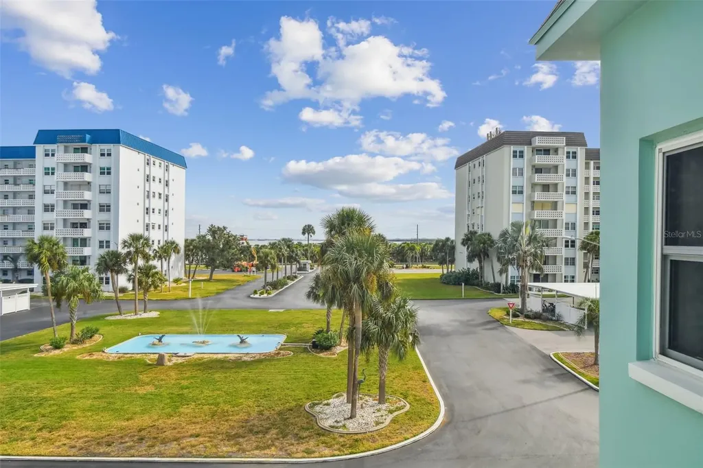 8 Glencoe Place Dunedin FL 34698