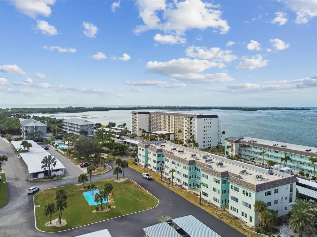 8 Glencoe Place Dunedin FL 34698