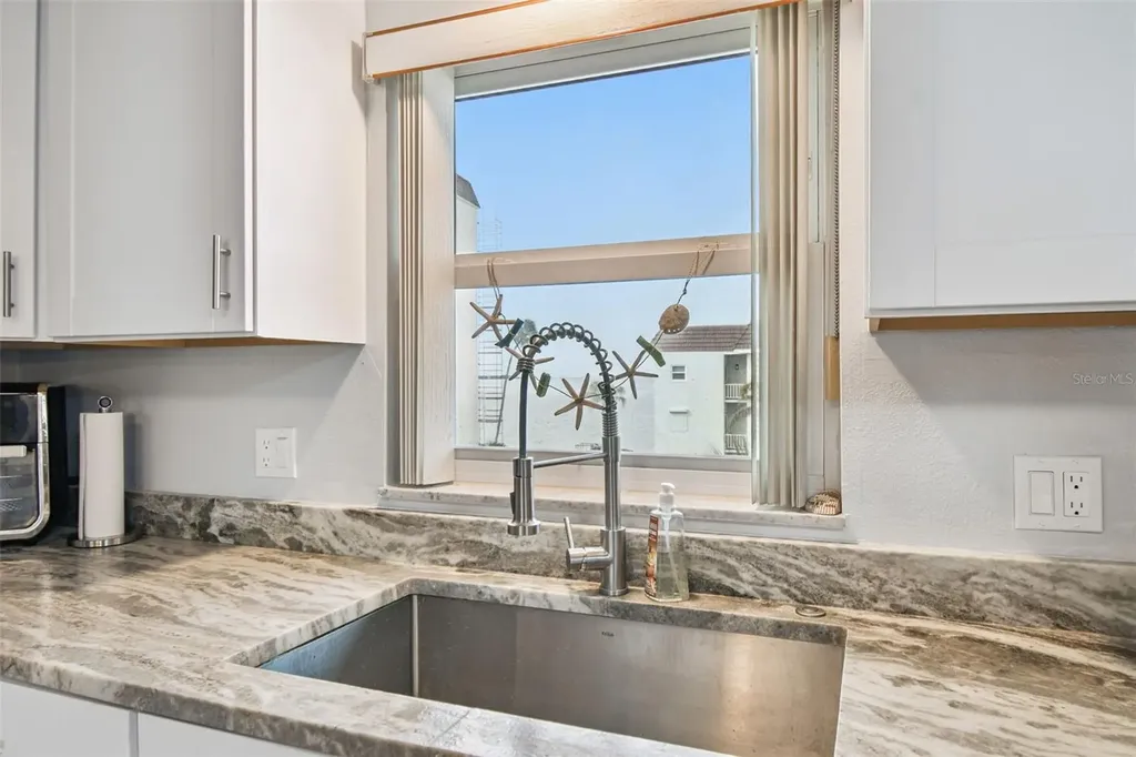 8 Glencoe Place Dunedin FL 34698