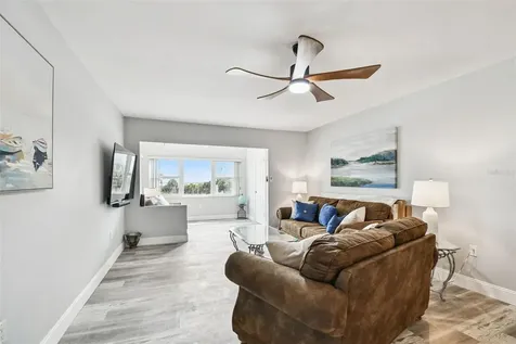8 Glencoe Place Dunedin FL 34698
