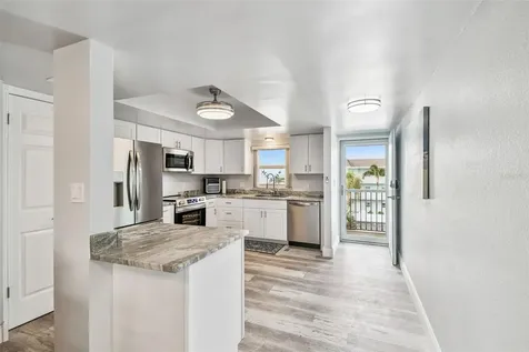 8 Glencoe Place Dunedin FL 34698