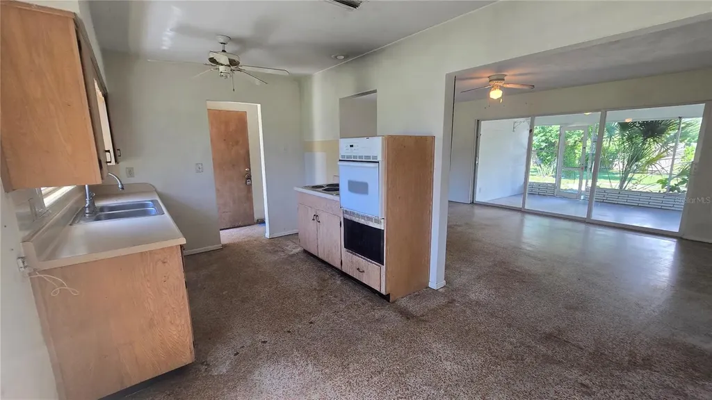 7413 Starfish Drive Sarasota FL 34231
