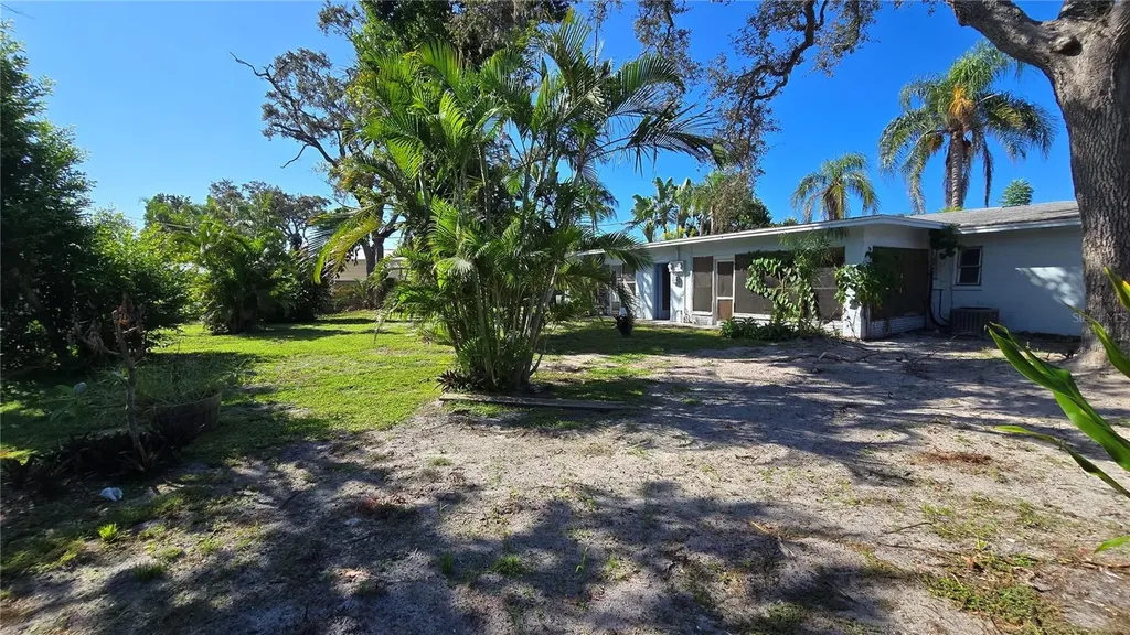 7413 Starfish Drive Sarasota FL 34231