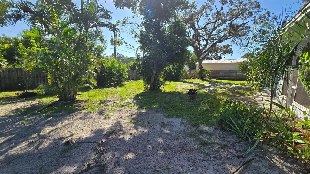 7413 Starfish Drive Sarasota FL 34231