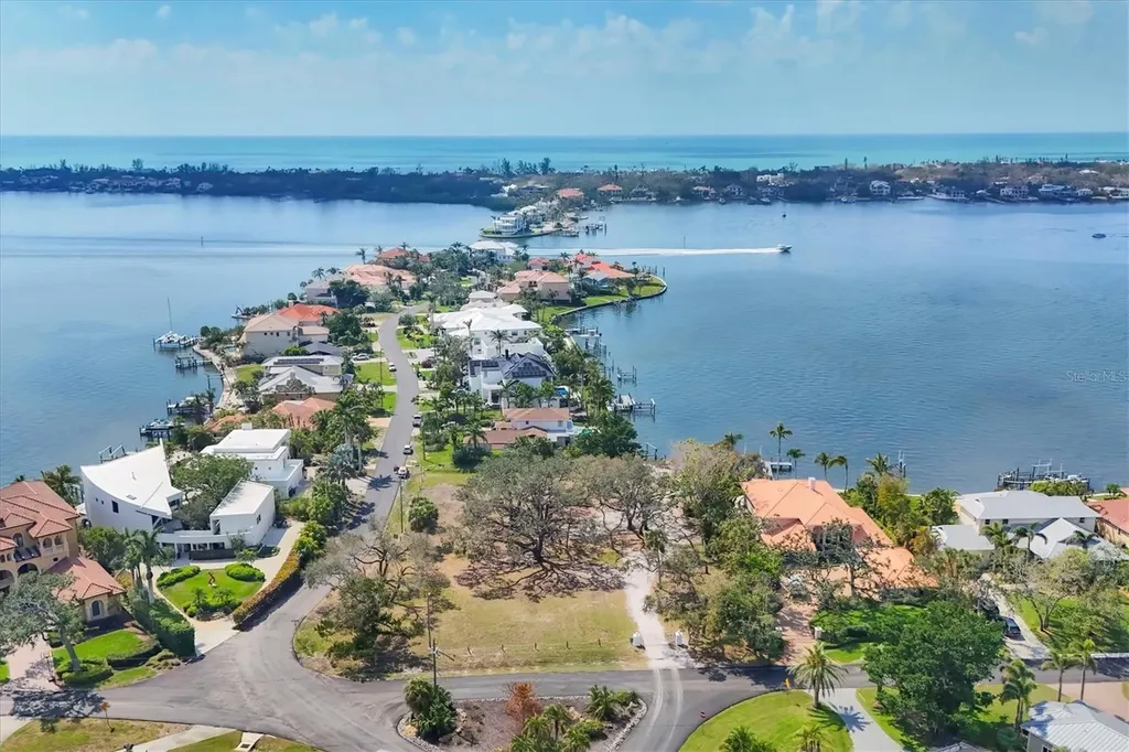 7413 Starfish Drive Sarasota FL 34231