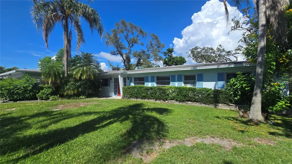 7413 Starfish Drive Sarasota FL 34231