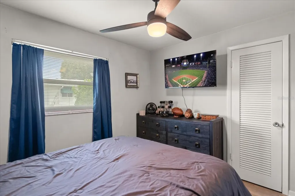 14023 94th Place Seminole FL 33776