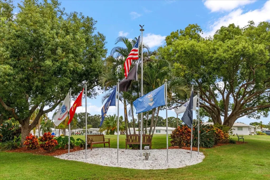 14023 94th Place Seminole FL 33776