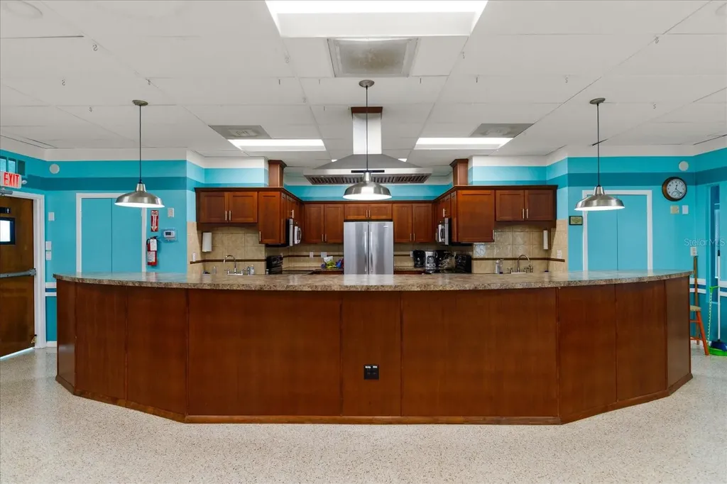14023 94th Place Seminole FL 33776