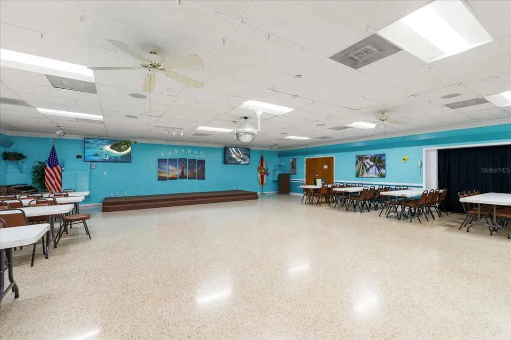 14023 94th Place Seminole FL 33776