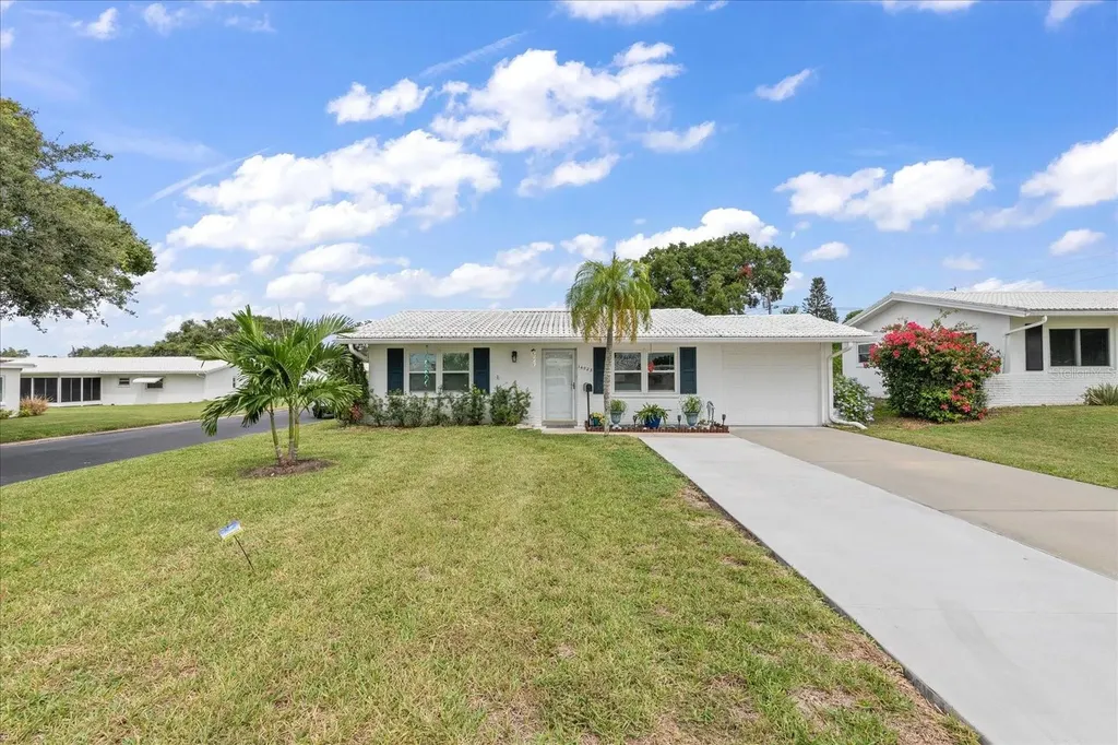 14023 94th Place Seminole FL 33776