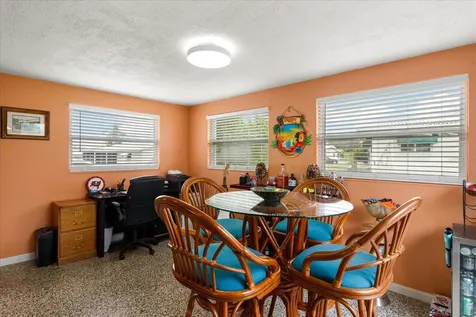 14023 94th Place Seminole FL 33776