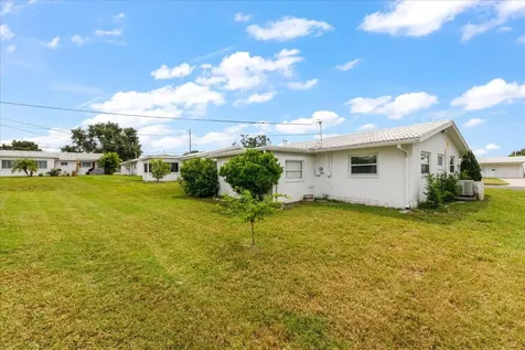 14023 94th Place Seminole FL 33776