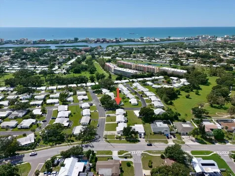 14023 94th Place Seminole FL 33776