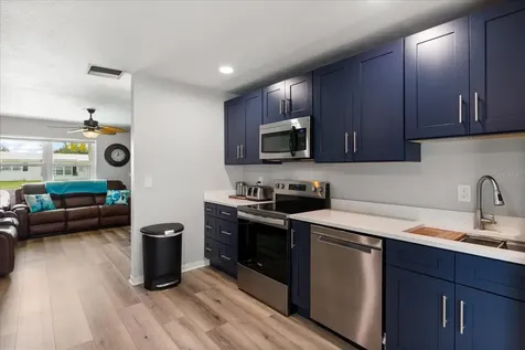 14023 94th Place Seminole FL 33776