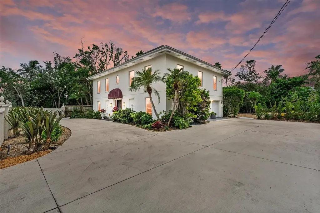 854 Norsota Way Sarasota FL 34242